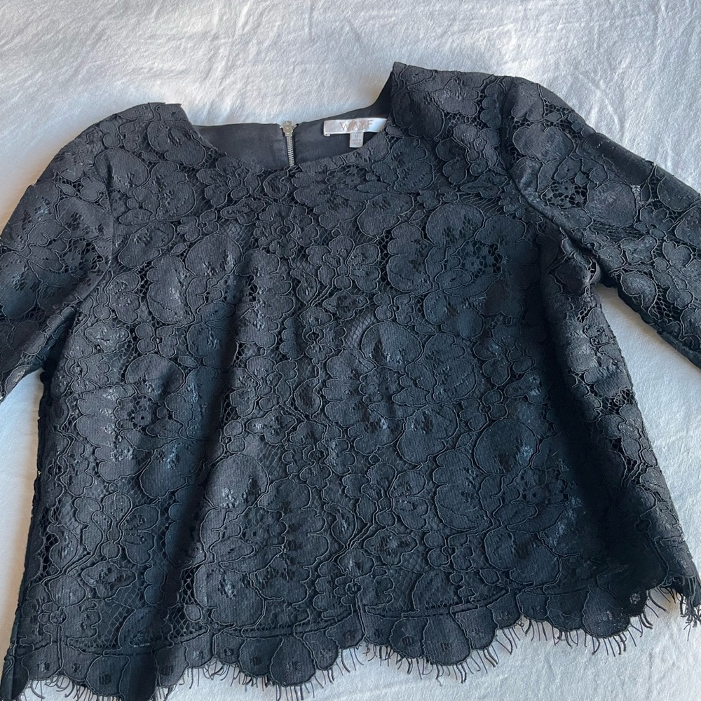 WAYF Cropped Lace Black Long Sleeve Top